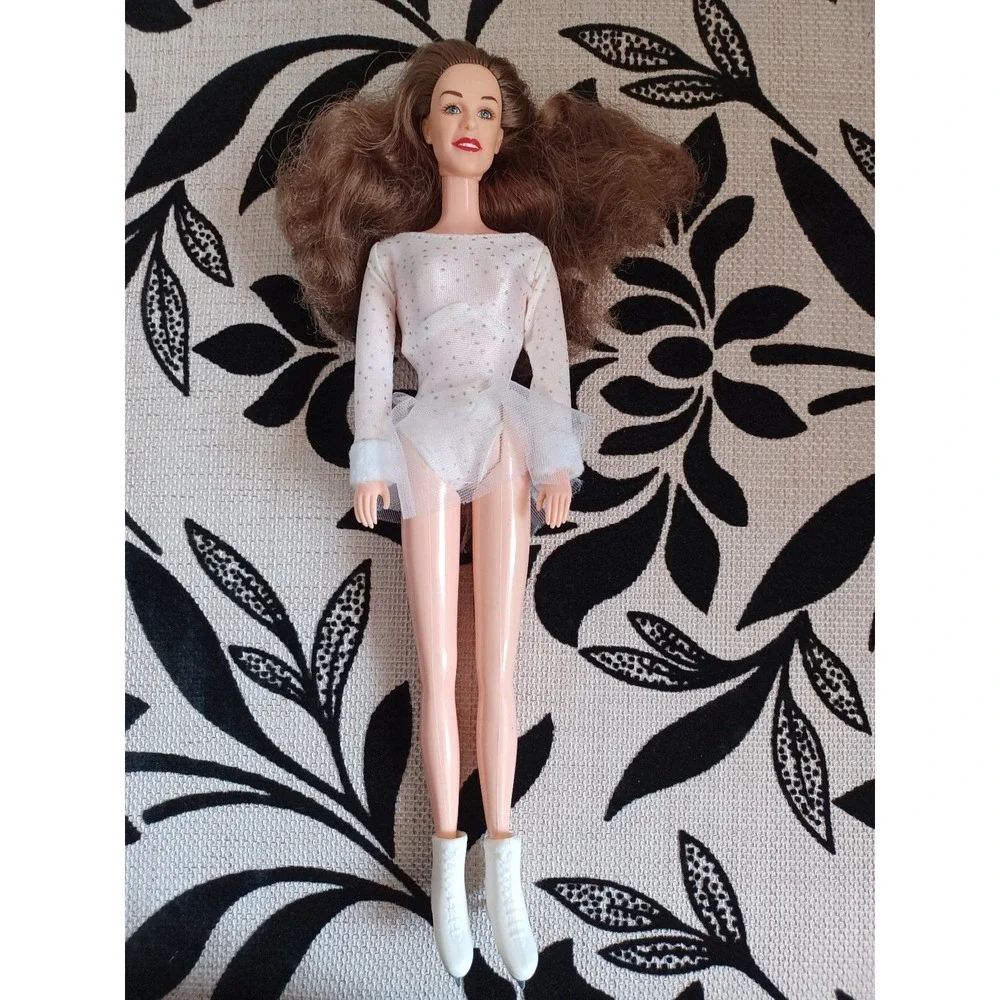 Vintage Nancy Kerrigan Figure Skater Barbie Fashion Doll Toy Collectible